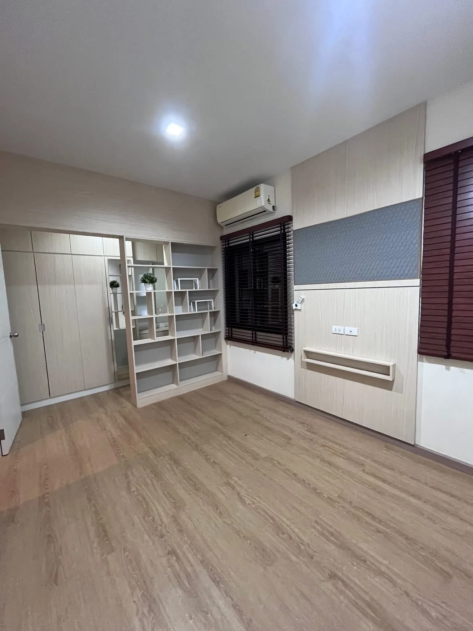 Eigen Premium Townhome รูปที่ 2