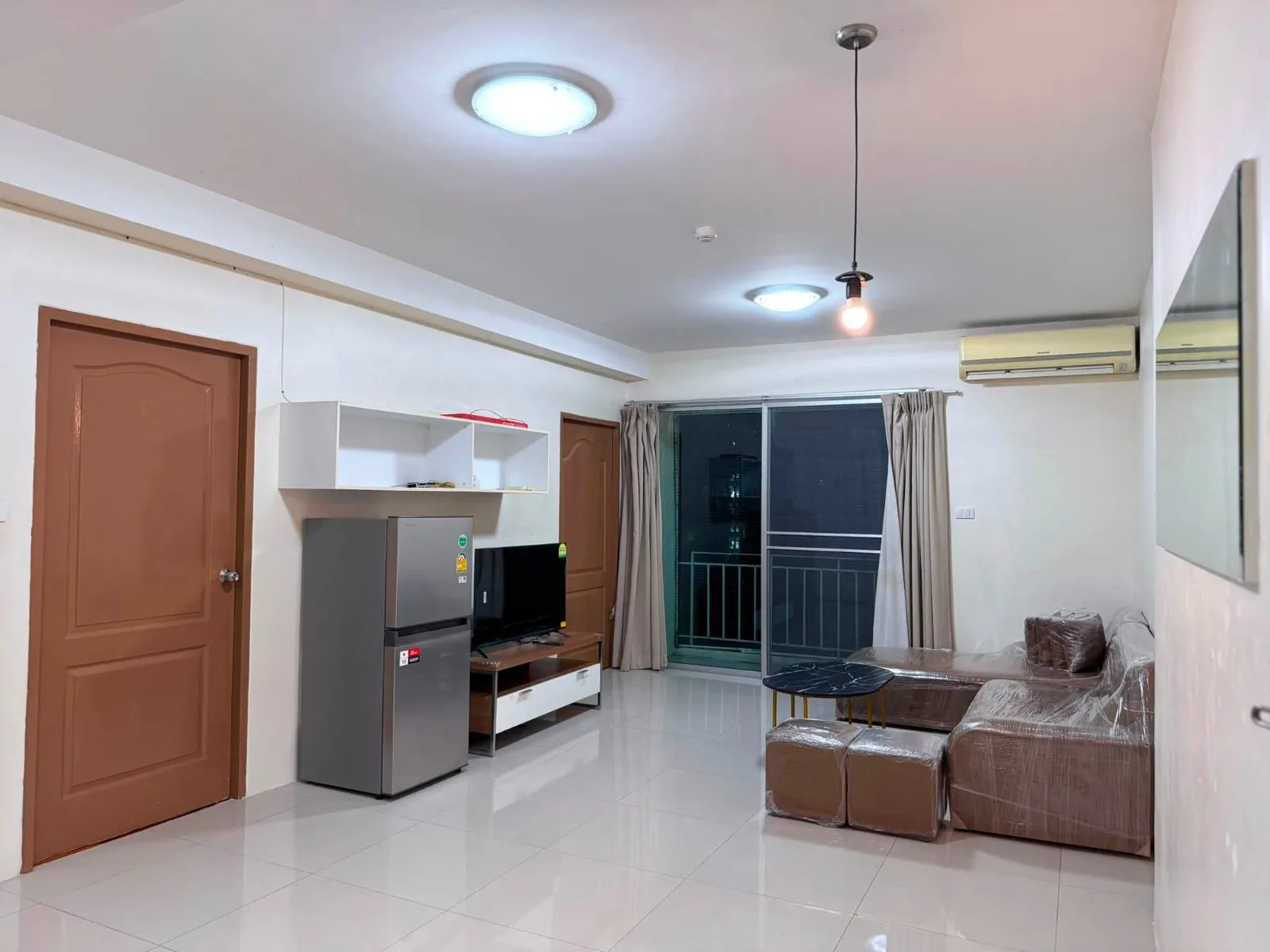 Latitude Condo รูปที่ 1