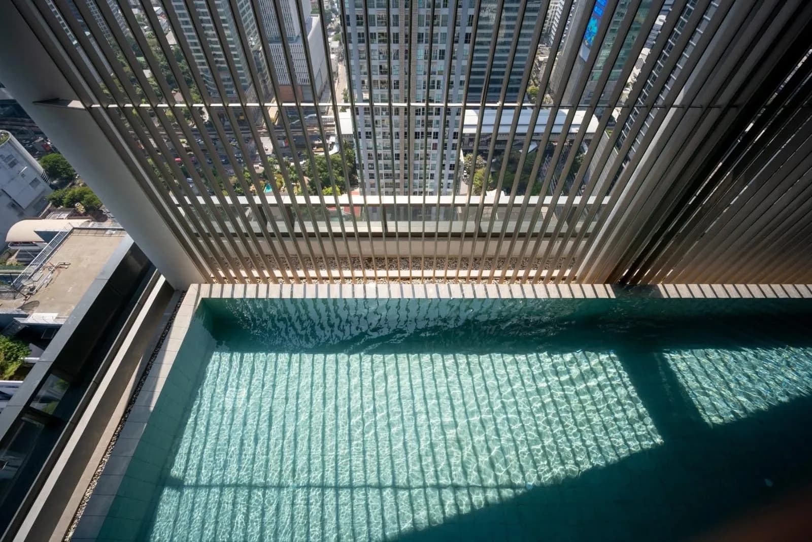 Tait Sathorn 12 รูปที่ 3