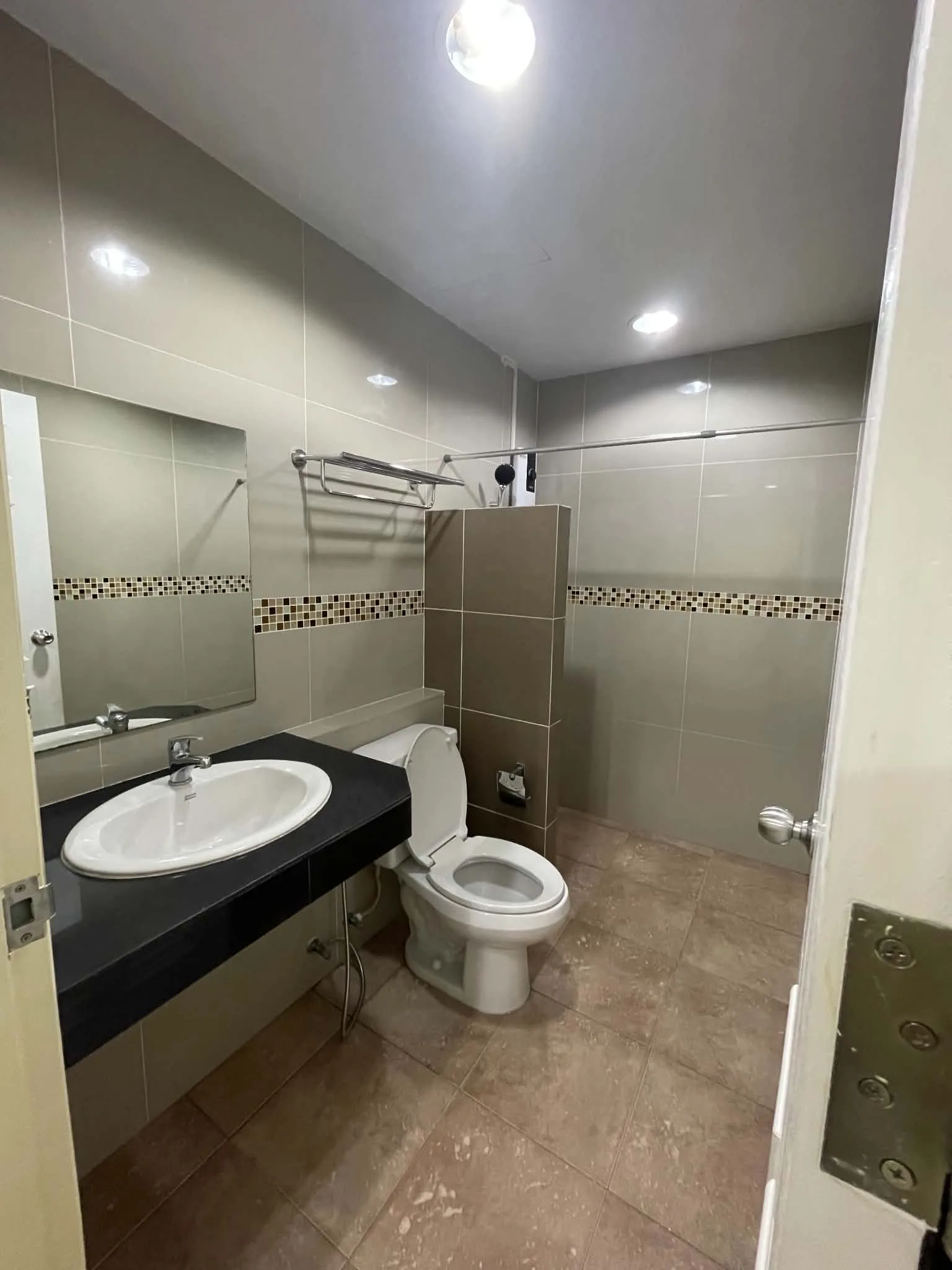 Anna Condominium Building A image 13