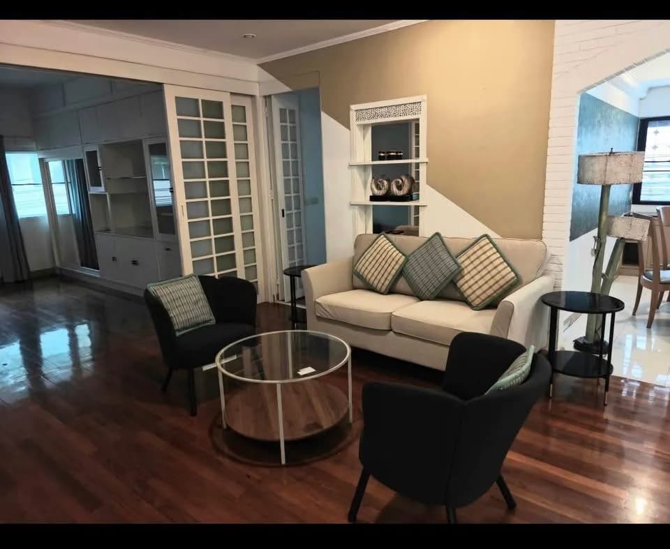 Siam Penthouse Sathorn Soi 1 รูปที่ 1