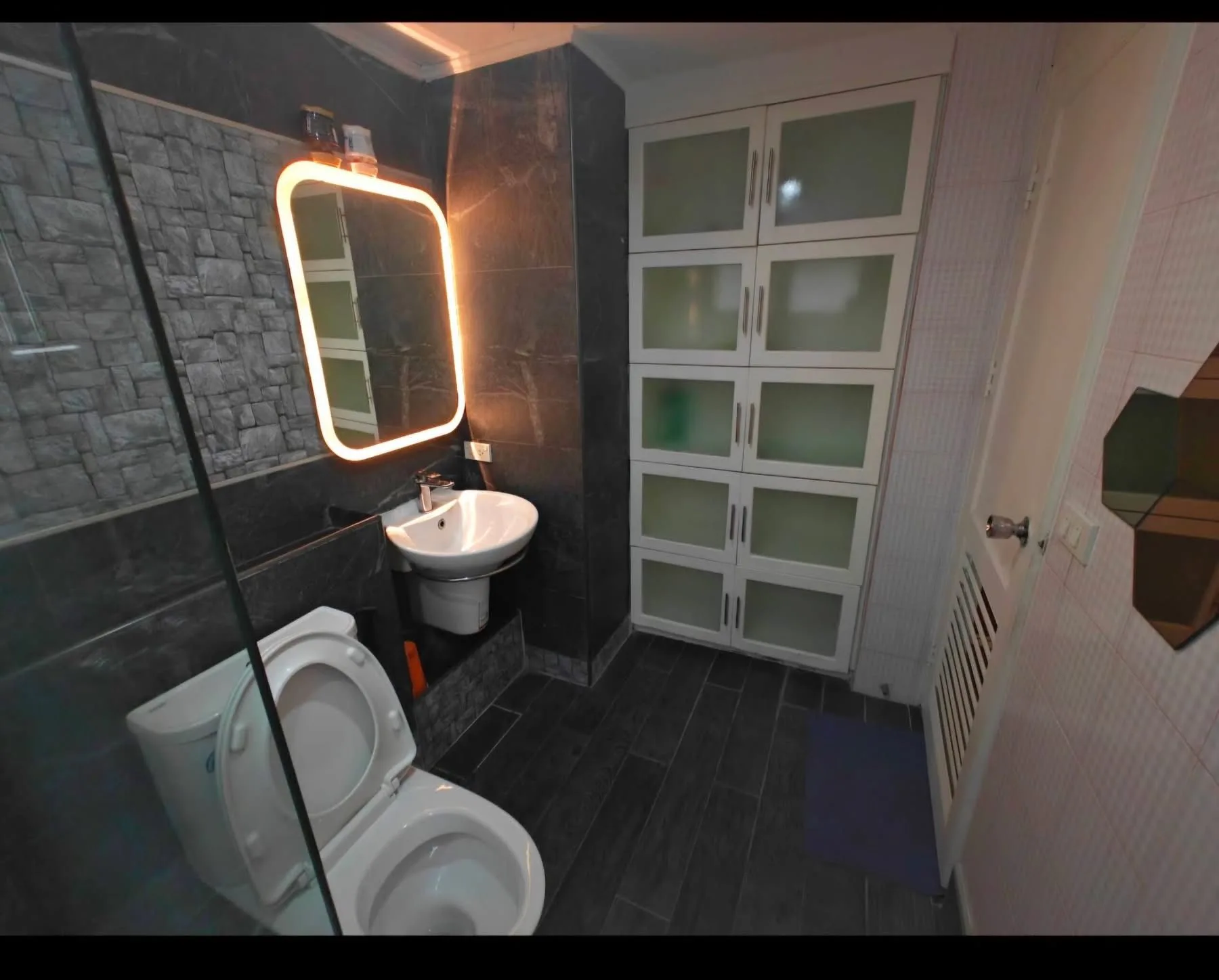 Siam Penthouse Sathorn Soi 1 รูปที่ 3