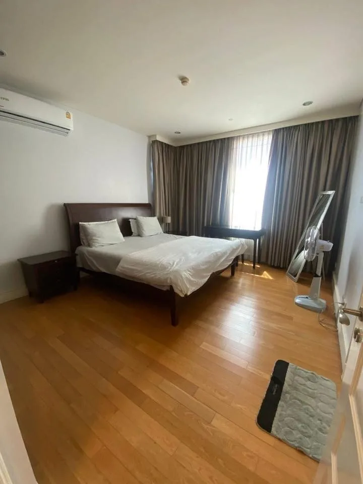 Aguston Sukhumvit 22