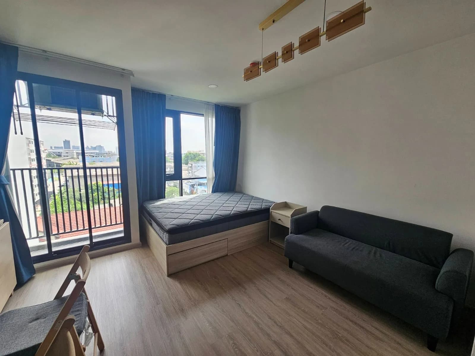 BROMPTON PET FRIENDLY SAMRONG STATION