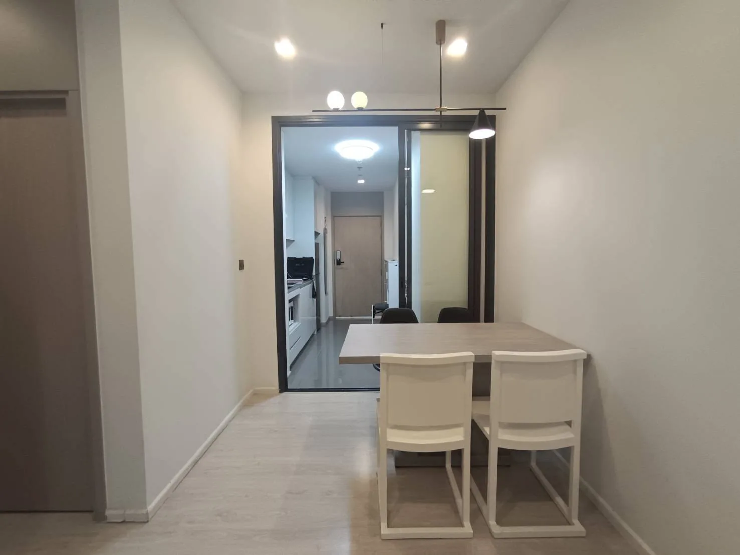 M Thonglor 10